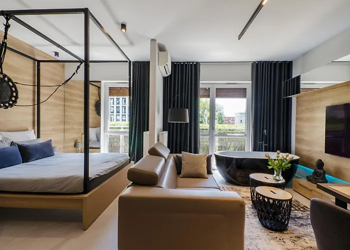 Lupoapartments Premium Z Klimatyzacja, Jacuzzi, Centrum, Off Piotrkowska Klimatyzacja Parking W Cenie Lägenhet Łódź